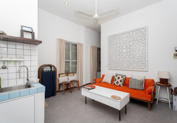 Renovated 2 Bedroom Apartment For Sale - Chakto Mukh, Phnom Penh thumbnail