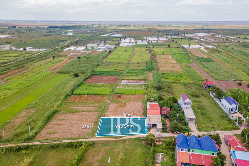 745 Sqm Land For Sale - Lvea Aem, Kandal Province
