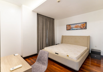 1 Bedroom Serviced Apartment For Rent - Wat Phnom, Phnom Penh thumbnail