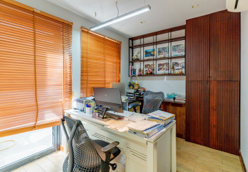 6 Bedrooms Villa For Sale- Residence 90,  Boeung Kak 1,  Phnom Penh thumbnail