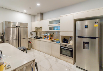 6 Bedrooms Villa For Sale- Residence 90,  Boeung Kak 1,  Phnom Penh thumbnail