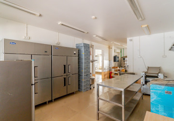 Double-Storey Link House For Sale - Preak Leab, Chroy Changvar, Phnom Penh thumbnail