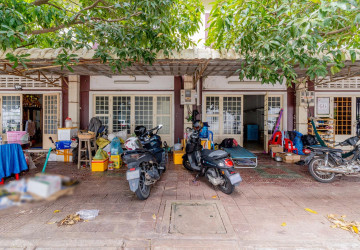 Double-Storey Link House For Sale - Preak Leab, Chroy Changvar, Phnom Penh thumbnail