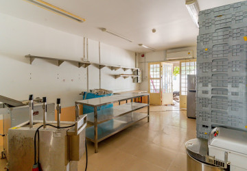 Double-Storey Link House For Sale - Preak Leab, Chroy Changvar, Phnom Penh thumbnail