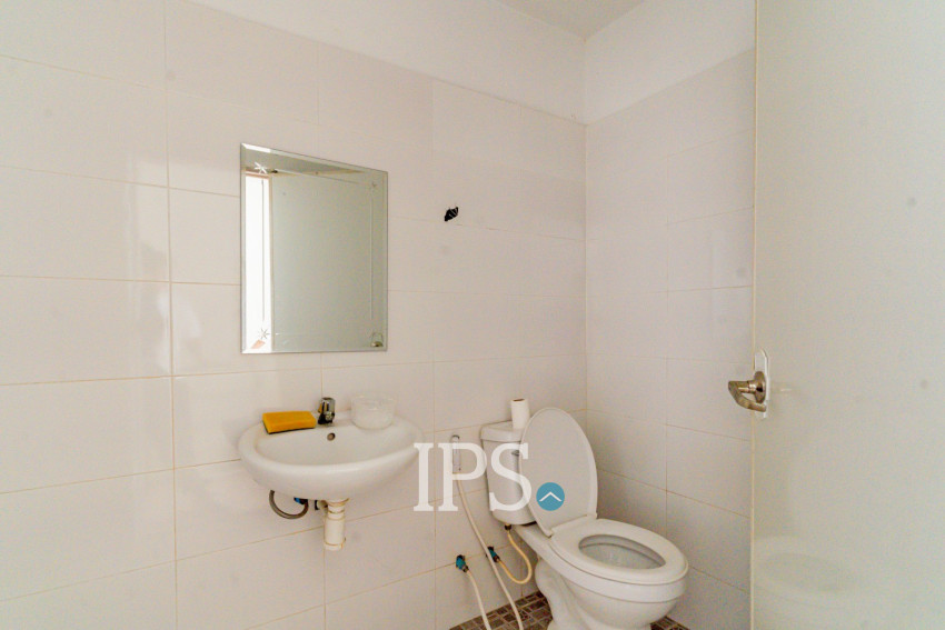 Double-Storey Link House For Sale - Preak Leab, Chroy Changvar, Phnom Penh