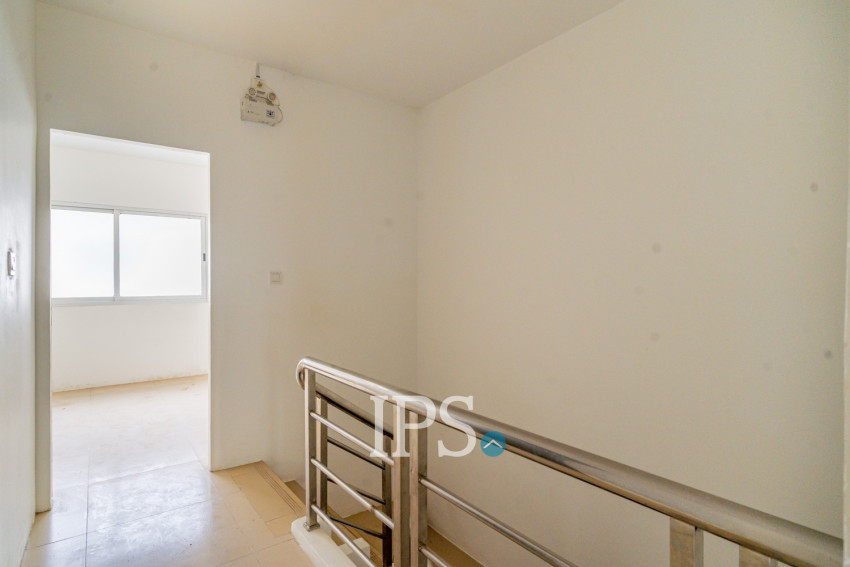 Double-Storey Link House For Sale - Preak Leab, Chroy Changvar, Phnom Penh