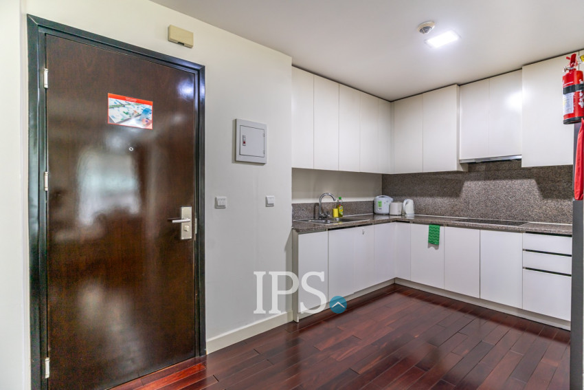 3 Bedroom Serviced Apartment For Rent - Wat Phnom, Phnom Penh