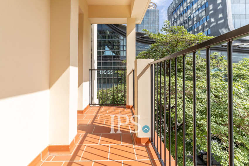 3 Bedroom Serviced Apartment For Rent - Wat Phnom, Phnom Penh