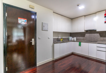 3 Bedroom Serviced Apartment For Rent - Wat Phnom, Phnom Penh thumbnail