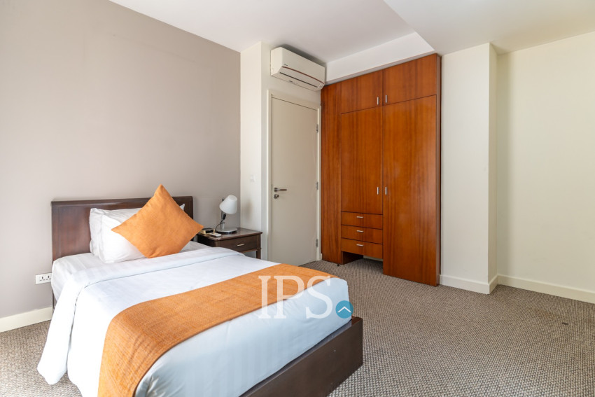 3 Bedroom Serviced Apartment For Rent - Wat Phnom, Phnom Penh