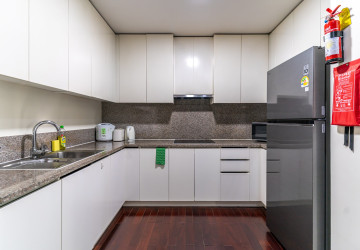 3 Bedroom Serviced Apartment For Rent - Wat Phnom, Phnom Penh thumbnail