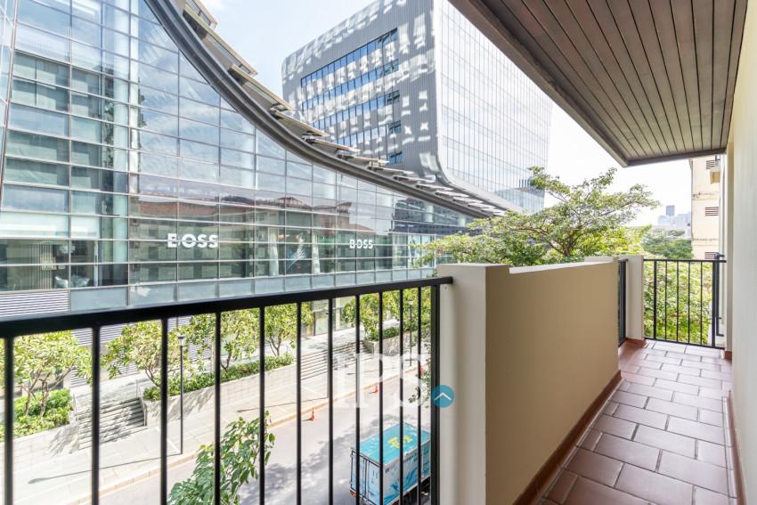 3 Bedroom Serviced Apartment For Rent - Wat Phnom, Phnom Penh