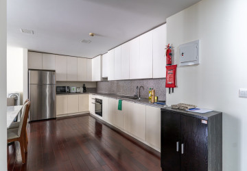 3 Bedroom Serviced Apartment For Rent - Wat Phnom, Phnom Penh thumbnail