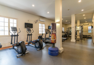 3 Bedroom Serviced Apartment For Rent - Wat Phnom, Phnom Penh thumbnail