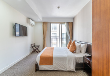 3 Bedroom Serviced Apartment For Rent - Wat Phnom, Phnom Penh thumbnail