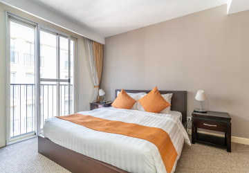 3 Bedroom Serviced Apartment For Rent - Wat Phnom, Phnom Penh thumbnail