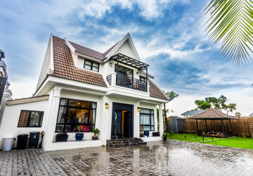 2 Bedroom Villa For Sale - Slor Kram, Siem Reap thumbnail