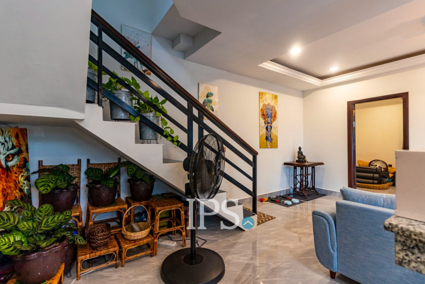 2 Bedroom Villa For Sale - Slor Kram, Siem Reap