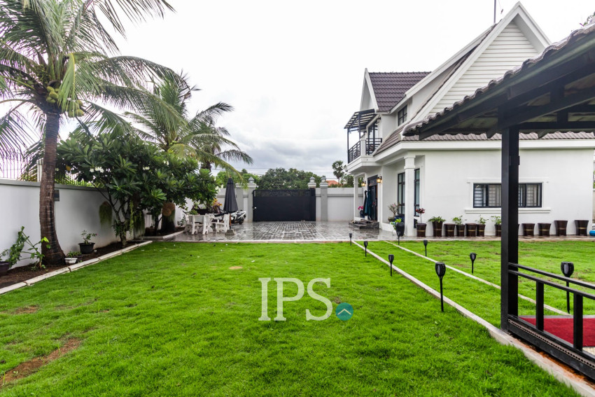 2 Bedroom Villa For Sale - Slor Kram, Siem Reap