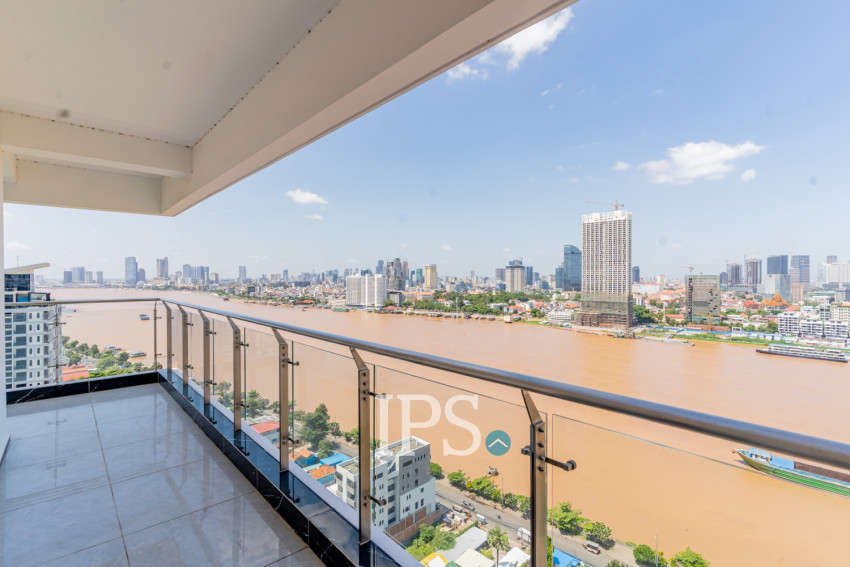2 Bedroom Condo For Rent - Wealth Mansion, Chroy Changvar, Phnom Penh