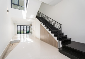 4 Bedroom Shophouse For Rent - Natha Residence, Preaek Kampues, Khan Dangkao, Phnom Penh thumbnail