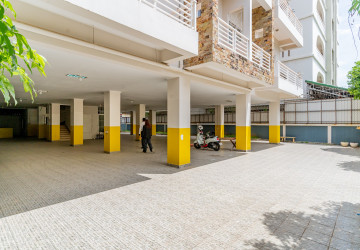 5 Storey Building For Sale -Phsar Daeum Thkov, Chamkarmon, Phnom Penh thumbnail