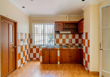 5 Storey Building For Sale -Phsar Daeum Thkov, Chamkarmon, Phnom Penh thumbnail