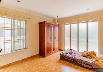 5 Storey Building For Sale -Phsar Daeum Thkov, Chamkarmon, Phnom Penh thumbnail