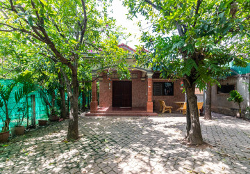 2 Bedroom House For Rent - Svay Dangkum, Siem Reap thumbnail