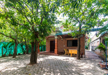 2 Bedroom House For Rent - Svay Dangkum, Siem Reap thumbnail