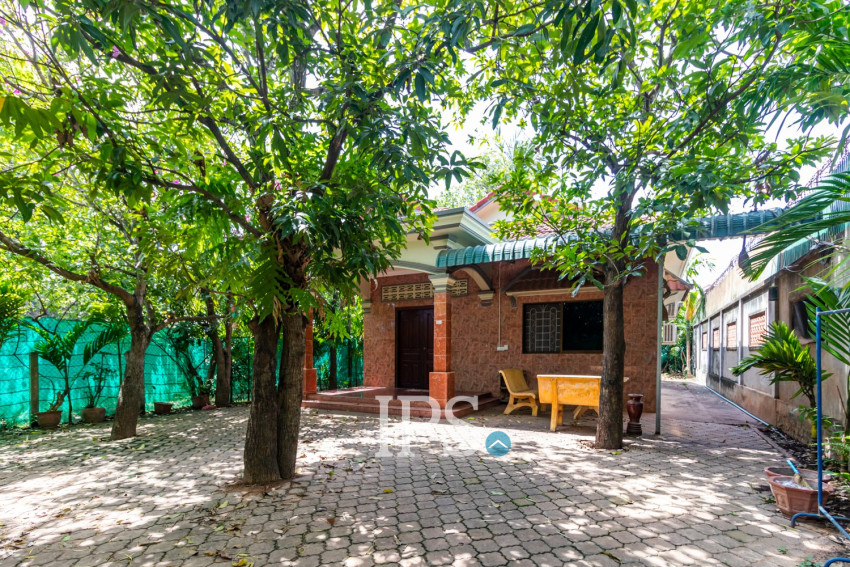 2 Bedroom House For Rent - Svay Dangkum, Siem Reap