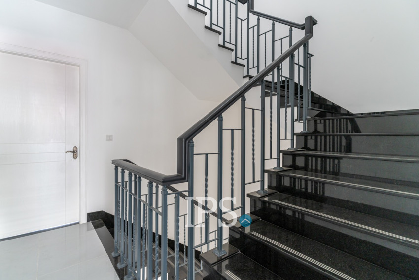 5 Bedroom Shophouse For Sale  - Phnom Penh Park, Phnom Penh