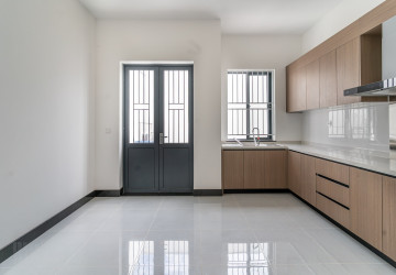 5 Bedroom Shophouse For Sale  - Phnom Penh Park, Phnom Penh thumbnail