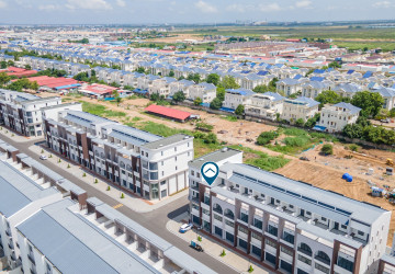 5 Bedroom Shophouse For Sale  - Phnom Penh Park, Phnom Penh thumbnail