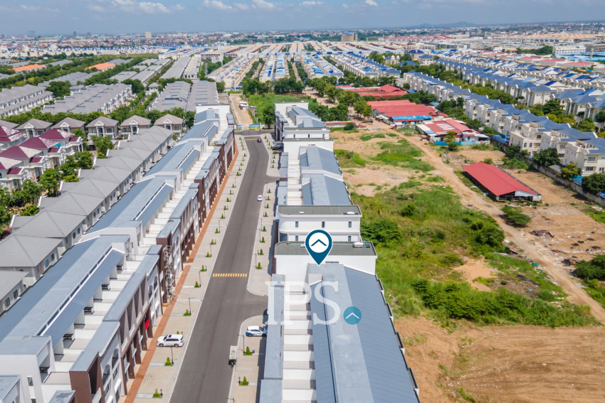 5 Bedroom Shophouse For Sale  - Phnom Penh Park, Phnom Penh
