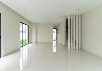 4 Bedroom Villa Plus Touch Type B For Rent - Borey Chankiri, Preaek Kampues, Phnom Penh thumbnail