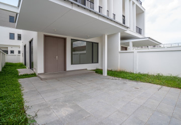 4 Bedroom Villa Plus Touch Type B For Rent - Borey Chankiri, Preaek Kampues, Phnom Penh thumbnail