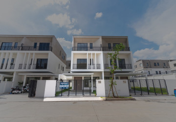 4 Bedroom Villa Plus Touch Type B For Rent - Borey Chankiri, Preaek Kampues, Phnom Penh thumbnail