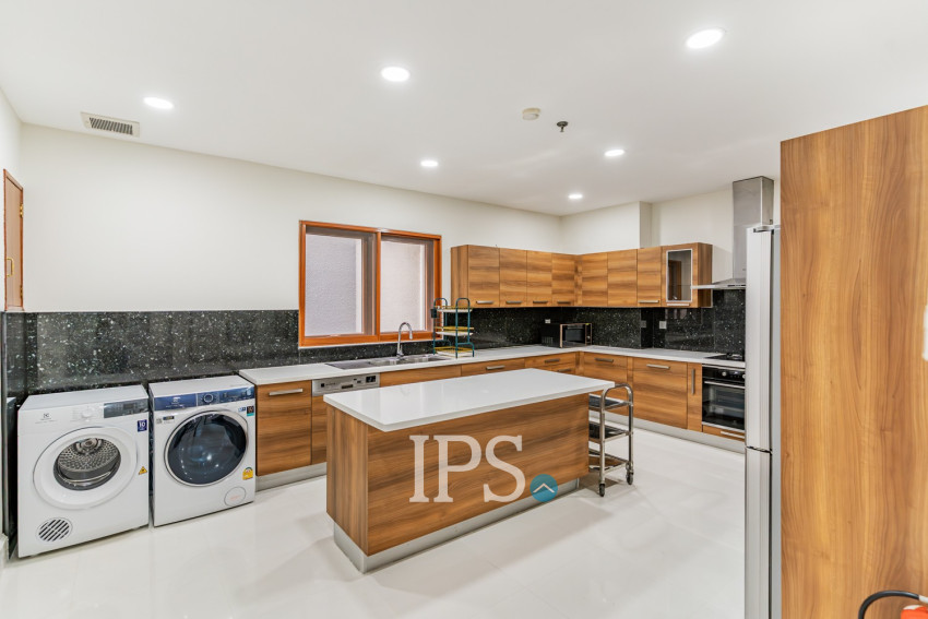 3 Bedroom Serviced Penthouse Apartment For Rent - BKK1, Phnom Penh