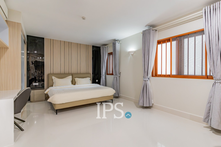 3 Bedroom Serviced Penthouse Apartment For Rent - BKK1, Phnom Penh