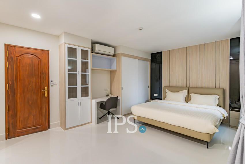 3 Bedroom Serviced Penthouse Apartment For Rent - BKK1, Phnom Penh