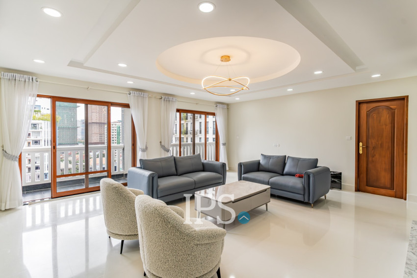 3 Bedroom Serviced Penthouse Apartment For Rent - BKK1, Phnom Penh