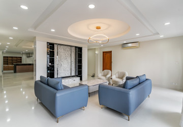 3 Bedroom Serviced Penthouse Apartment For Rent - BKK1, Phnom Penh thumbnail