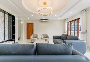 3 Bedroom Serviced Penthouse Apartment For Rent - BKK1, Phnom Penh thumbnail
