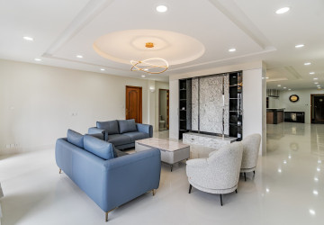 3 Bedroom Serviced Penthouse Apartment For Rent - BKK1, Phnom Penh thumbnail