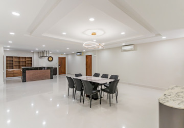 3 Bedroom Serviced Penthouse Apartment For Rent - BKK1, Phnom Penh thumbnail