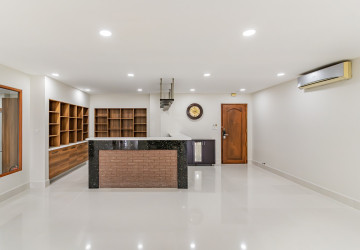 3 Bedroom Serviced Penthouse Apartment For Rent - BKK1, Phnom Penh thumbnail