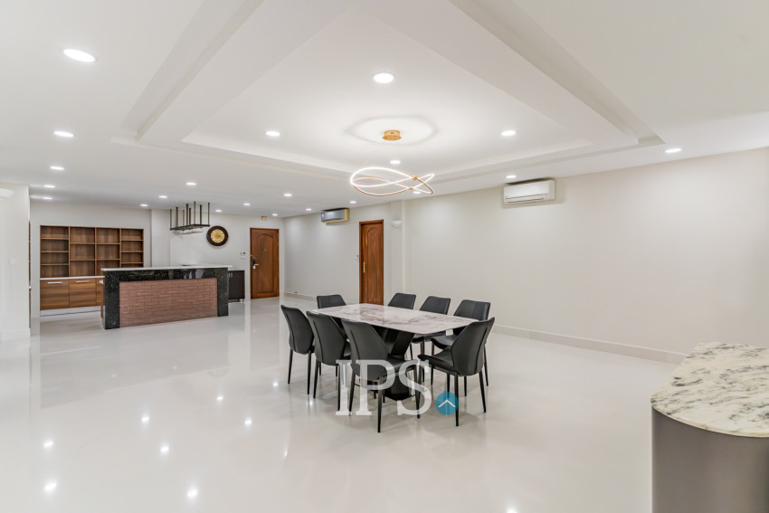 3 Bedroom Serviced Penthouse Apartment For Rent - BKK1, Phnom Penh