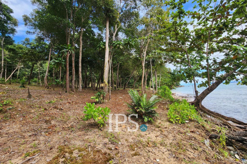 42,000 Sqm Beach Front  Land For Sale - Kaoh Rong Sanloem, Sihanouk Province