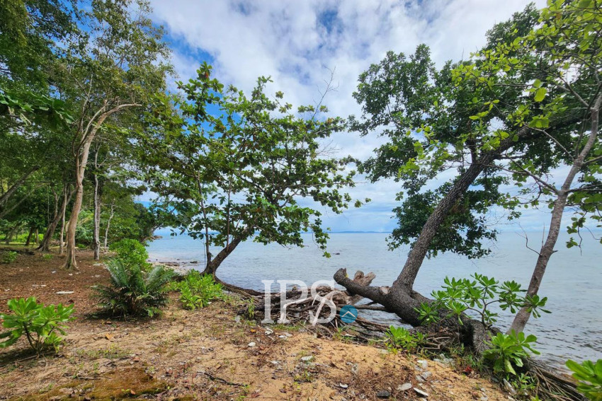 42,000 Sqm Beach Front  Land For Sale - Kaoh Rong Sanloem, Sihanouk Province